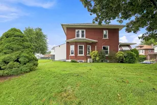 404 N 3rd St, Emmaus, PA 18049 - Photo 34