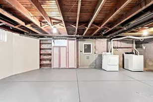404 N 3rd St, Emmaus, PA 18049 - Photo 32