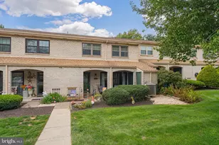2876 Aronimink Pl, Macungie, PA 18062 - Photo 1
