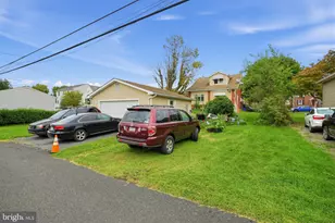 1882 S 2nd St, Allentown, PA 18103 - Photo 26