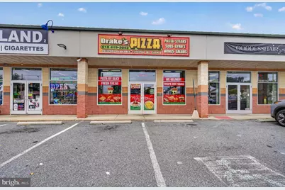 Drakes Pizzeria, Allentown, PA 18109 - Photo 2