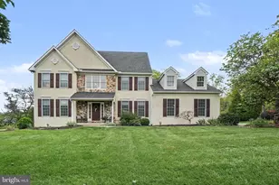 6440 Eichler Cir, Coopersburg, PA 18036 - Photo 1