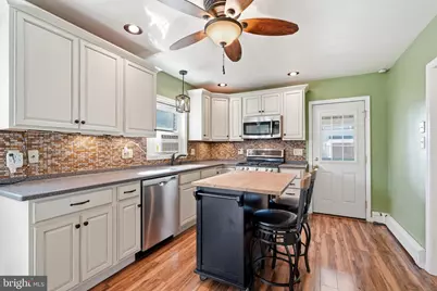 2202 W Union Street, Allentown, PA 18104 - Photo 16