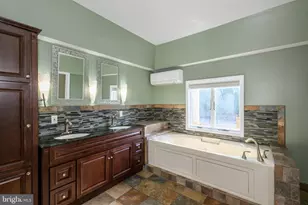 2224 Meadow Brook Dr, Schnecksville, PA 18078 - Photo 36
