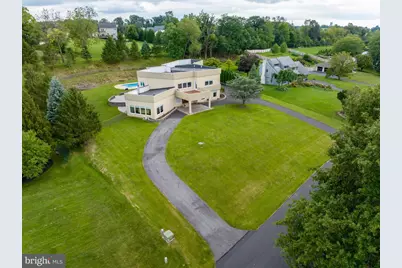 2224 Meadow Brook Drive, Schnecksville, PA 18078 - Photo 4