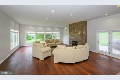 2224 Meadow Brook Drive, Schnecksville, PA 18078 - Photo 24