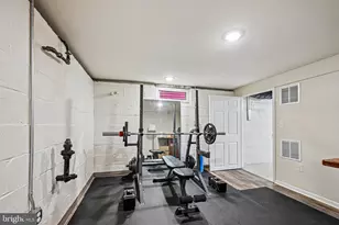 860 N Irving St, Allentown, PA 18109 - Photo 18