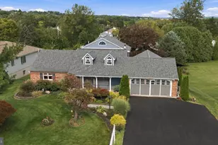 5207 Tilghman St, Coopersburg, PA 18036 - Photo 2