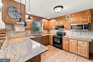 5207 Tilghman St, Coopersburg, PA 18036 - Photo 14