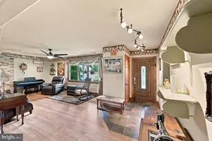 5207 Tilghman St, Coopersburg, PA 18036 - Photo 8