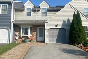 107 Brookfield Dr, Macungie, PA 18062 - Photo 1