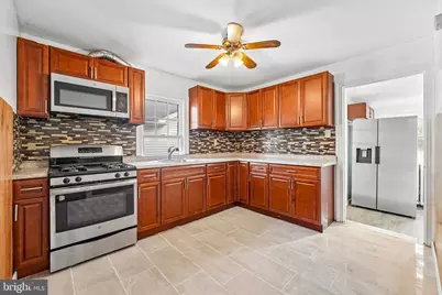1325 Byfield Street, Allentown, PA 18103 - Photo 8