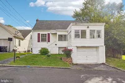 1325 Byfield Street, Allentown, PA 18103 - Photo 2
