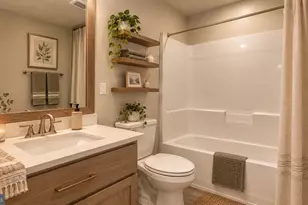 8201 Brodie Ct, Breinigsville, PA 18031 - Photo 12