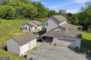 1255 Clearview Rd, Coplay, PA 18037 - Photo 2