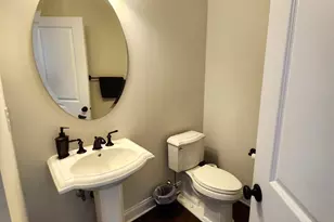 6493 Fox Glove Ln, Center Valley, PA 18034 - Photo 4