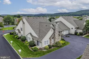 6522 Letterkenny Ln, Macungie, PA 18062 - Photo 2