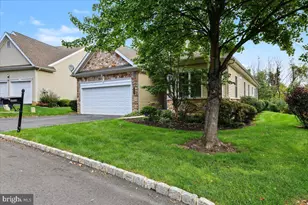 5086 Valley Stream Ln, Macungie, PA 18062 - Photo 2