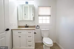 932 Pennsylvania St, Whitehall, PA 18052 - Photo 32