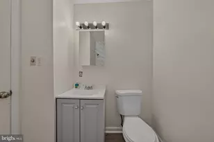 65 W Chestnut St, Macungie, PA 18062 - Photo 18