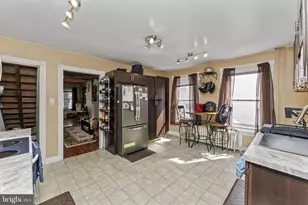 706 S Bergen St, Fountain Hill, PA 18015 - Photo 12