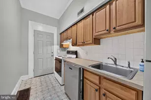 317 N 10th St, Allentown, PA 18102 - Photo 18