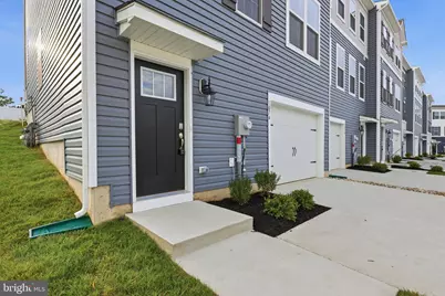 1074 Meadowlark Drive, Fogelsville, PA 18051 - Photo 2
