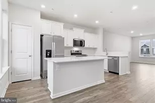 1078 Meadowlark Dr, Fogelsville, PA 18051 - Photo 8