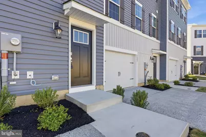 1082 Meadowlark Drive, Fogelsville, PA 18051 - Photo 2