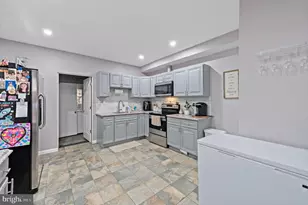 337 N 3rd St, Allentown, PA 18102 - Photo 12