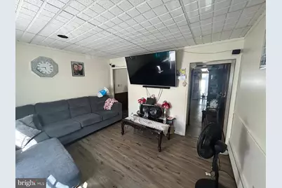 743 S Genesee Street, Allentown, PA 18103 - Photo 2