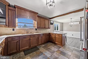 7590 Violet Cir, Macungie, PA 18062 - Photo 18