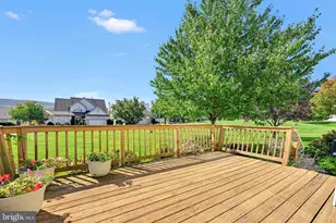 2894 Donegal Dr, Macungie, PA 18062 - Photo 26