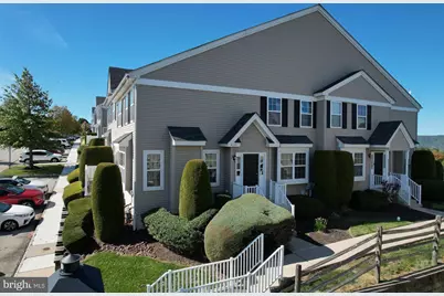 4125 Bunker Hill Drive S, Coopersburg, PA 18036 - Photo 2