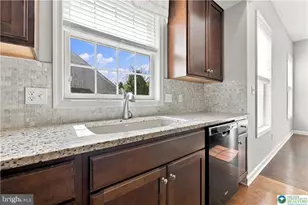5535 Bayberry Ln, Whitehall, PA 18052 - Photo 6