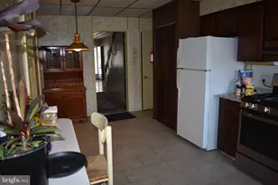 1222 1/2 W Tilghman St, Allentown, PA 18102 - Photo 16
