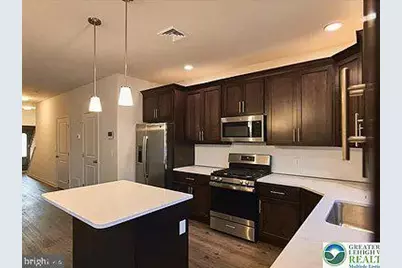 6641 Stein Way, Macungie, PA 18062 - Photo 2