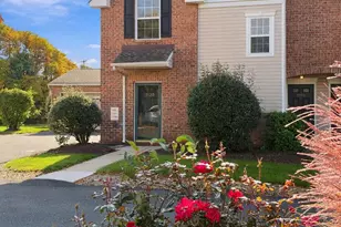 7120 Pioneer Dr, Macungie, PA 18062 - Photo 2