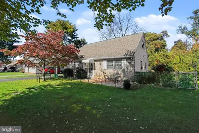 1914 Ridgelawn Avenue, Bethlehem, PA 18018 - Photo 4