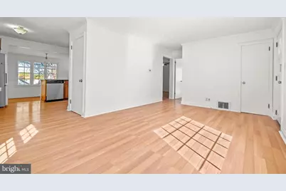 2711 W South Street, Allentown, PA 18103 - Photo 8