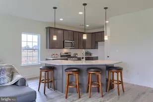 01 Gardenia Ln, Lebanon, PA 17042 - Photo 2