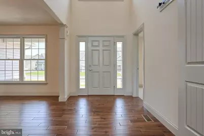 017 Rolling Meadow Rd, Lebanon, PA 17046 - Photo 2