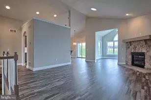 021 Rolling Meadow Rd, Lebanon, PA 17046 - Photo 10