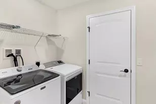 013 Rolling Meadow Rd, Lebanon, PA 17046 - Photo 10