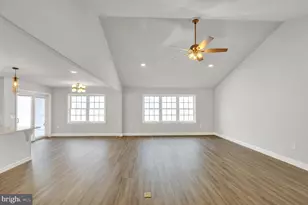 020 Rolling Meadow Rd, Lebanon, PA 17046 - Photo 8