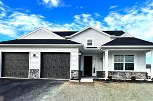 02 Lavender Ln, Lebanon, PA 17042 - Photo 1