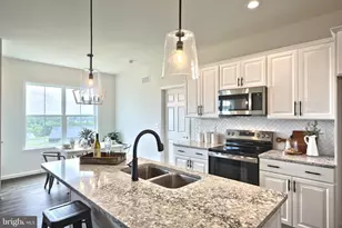 559 Bella May Cir, Lebanon, PA 17046 - Photo 10