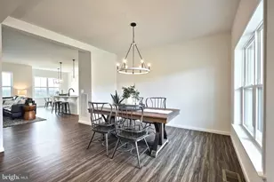 559 Bella May Cir, Lebanon, PA 17046 - Photo 4