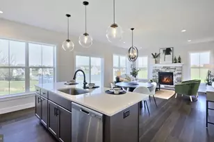 34 Canterbury Ln, Annville, PA 17003 - Photo 8