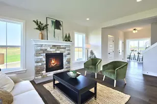 34 Canterbury Ln, Annville, PA 17003 - Photo 2